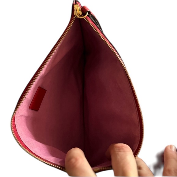 ✨TODAY ONLY SALE!!✨ Limited Edition Gucci Bosco Boston Terrier GG Supreme Clutch - Picture 6 of 7